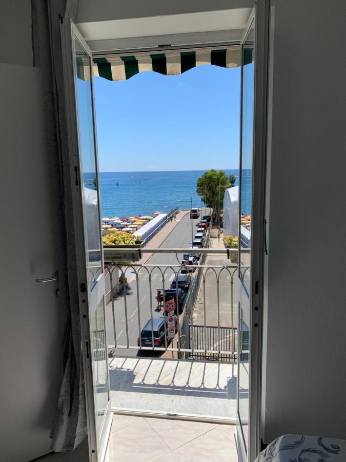 Hotel Aurora Varazze Esterno foto