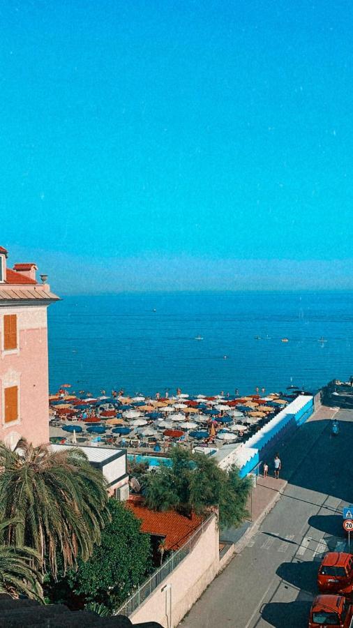 Hotel Aurora Varazze Esterno foto