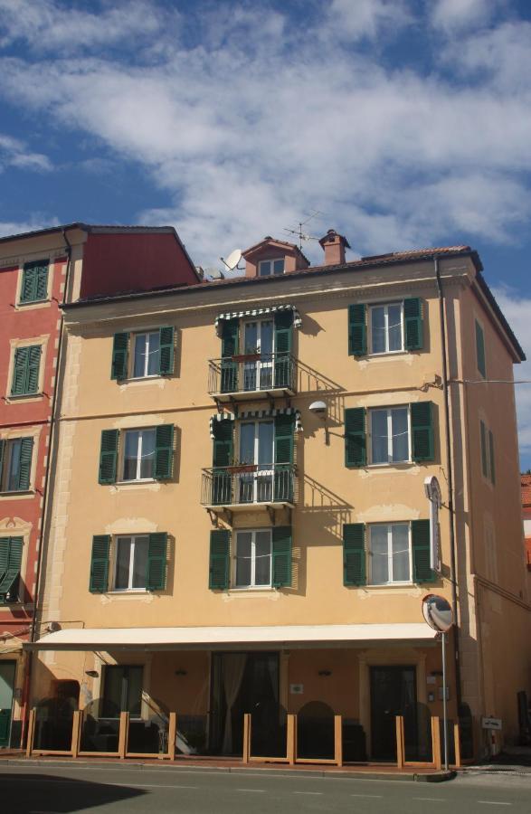 Hotel Aurora Varazze Esterno foto