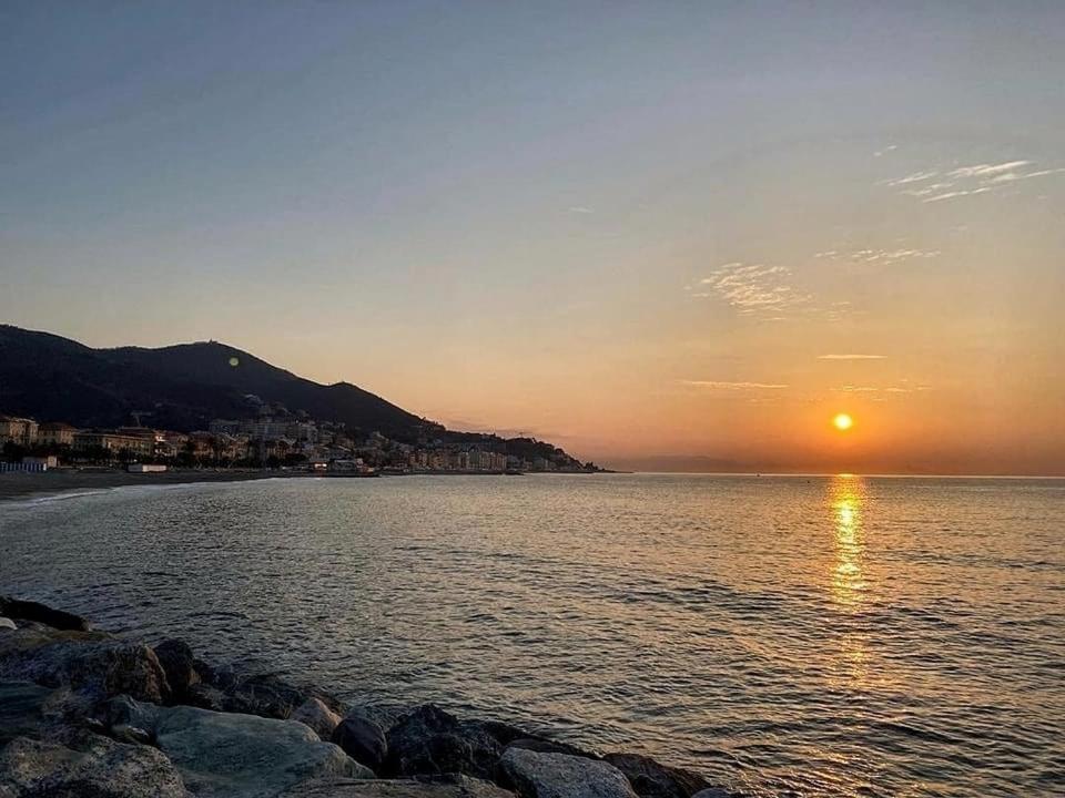 Hotel Aurora Varazze Esterno foto